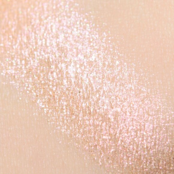 MAC Dazzleshadow Extreme - Yes to Sequins Exteme - Picture 4 of 5